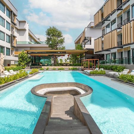 Crystal Srivaree Suvarnabhumi Hotel Ban Khlong Bang Krathiam Exterior photo