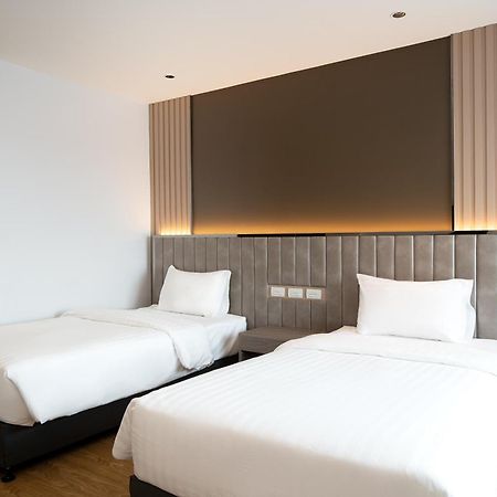 Crystal Srivaree Suvarnabhumi Hotel Ban Khlong Bang Krathiam Exterior photo
