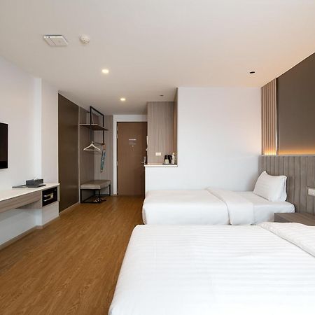 Crystal Srivaree Suvarnabhumi Hotel Ban Khlong Bang Krathiam Exterior photo
