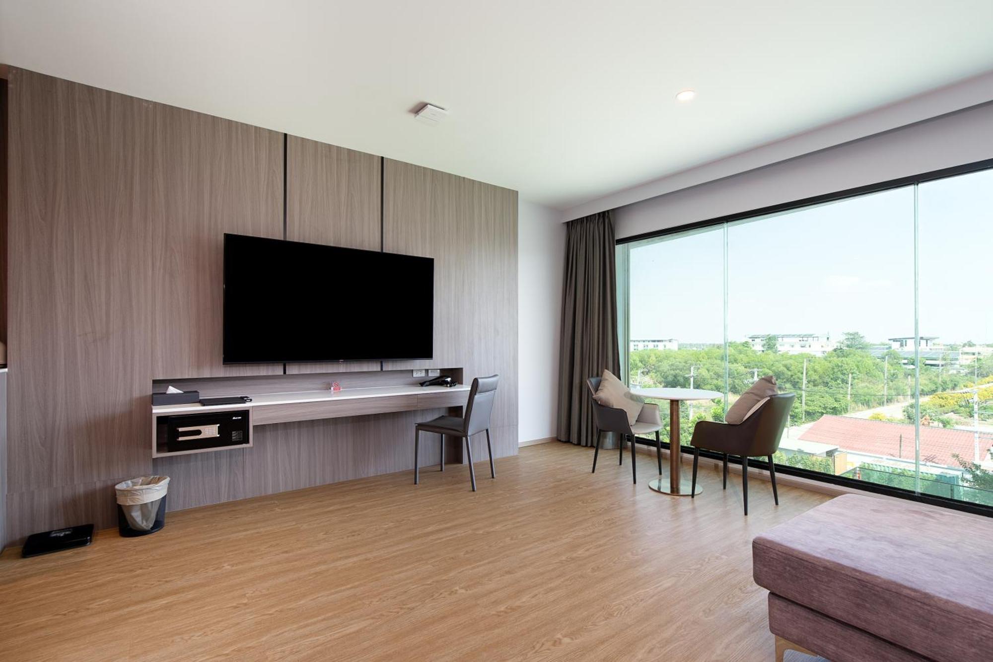 Crystal Srivaree Suvarnabhumi Hotel Ban Khlong Bang Krathiam Room photo