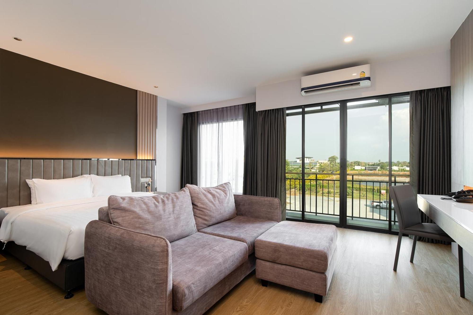 Crystal Srivaree Suvarnabhumi Hotel Ban Khlong Bang Krathiam Room photo