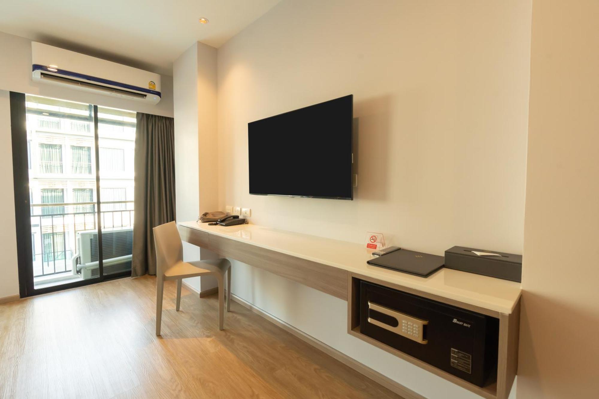 Crystal Srivaree Suvarnabhumi Hotel Ban Khlong Bang Krathiam Exterior photo