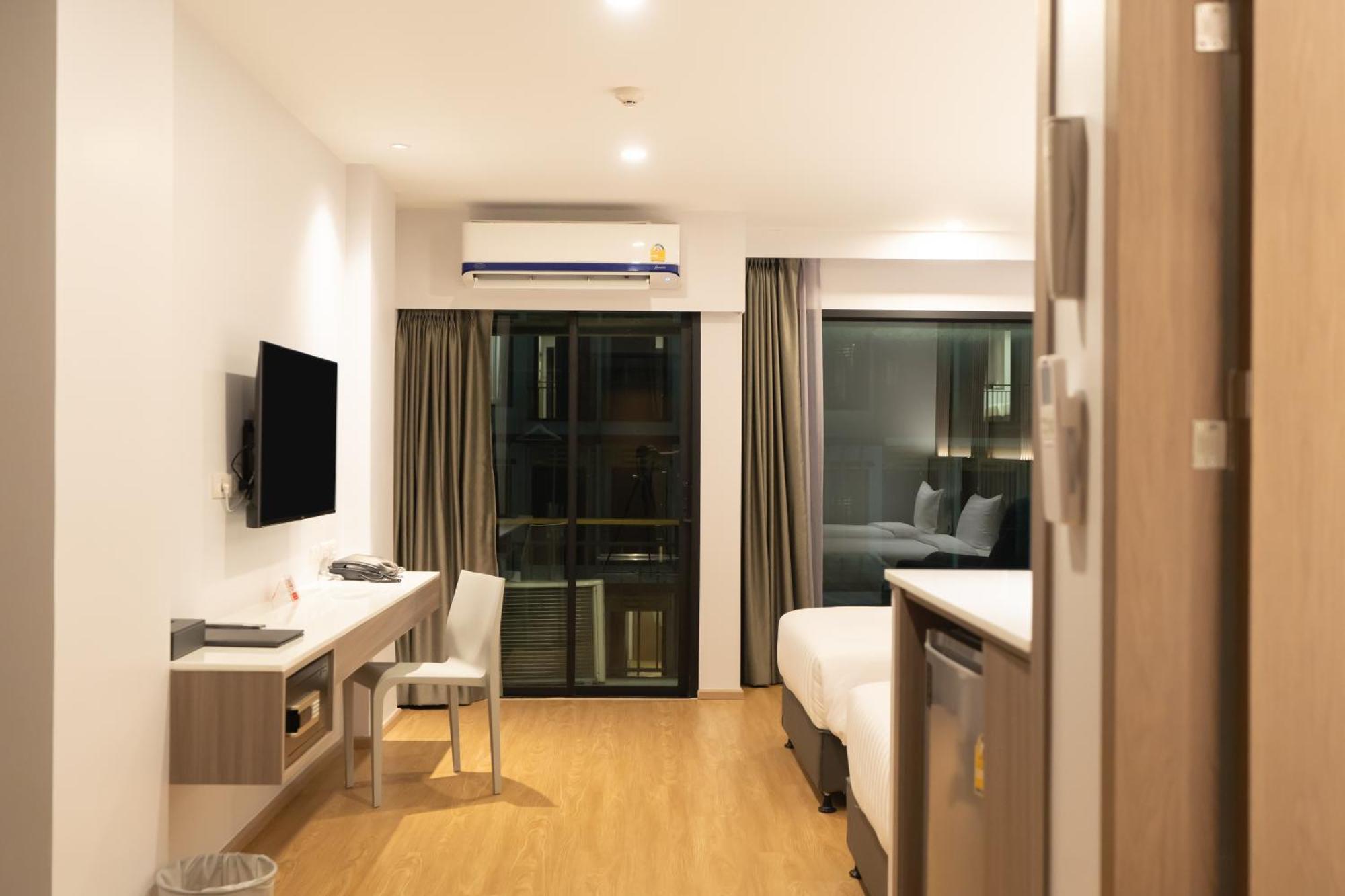 Crystal Srivaree Suvarnabhumi Hotel Ban Khlong Bang Krathiam Exterior photo